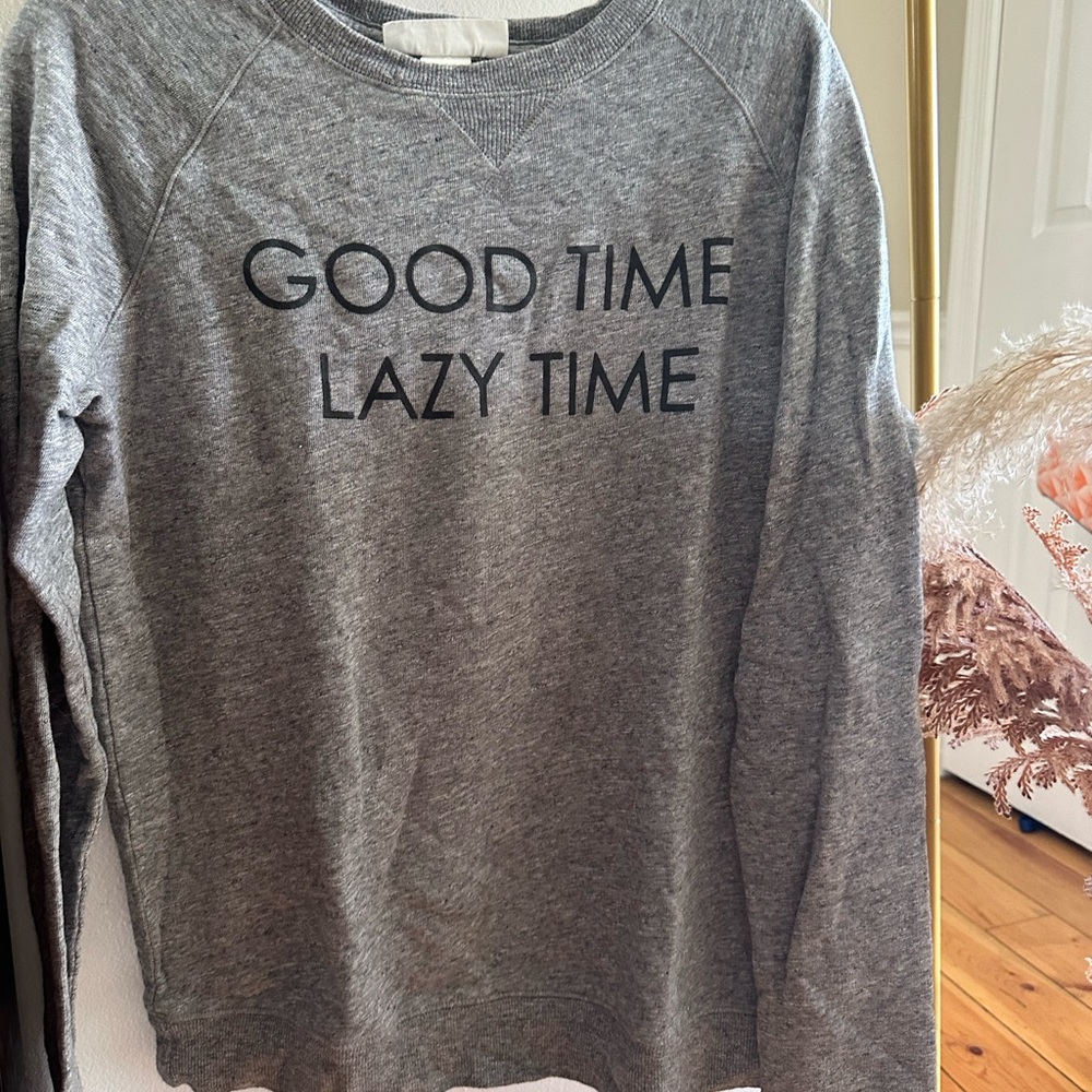 Sweatshirt